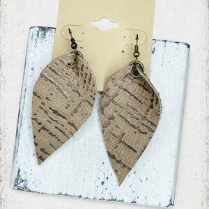 4504u. Brown Leaf Earrings Leather